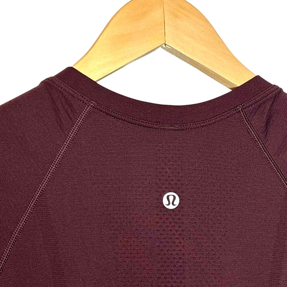 Lululemon Swiftly Tech Short Sleeve 2.0 Cassis - Picture 7 of 9